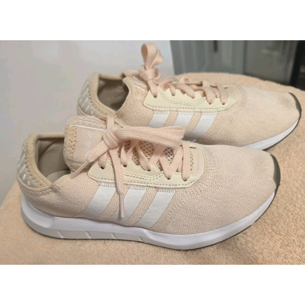Adidas Originals Swift Run Shoes Women's SZ 6.5 PRB 698001 Athleisure Sports